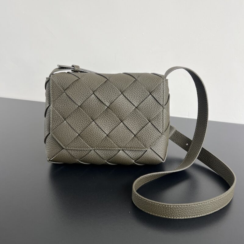 Replica Bottega Veneta Diago - best-selling designer handbag dupe