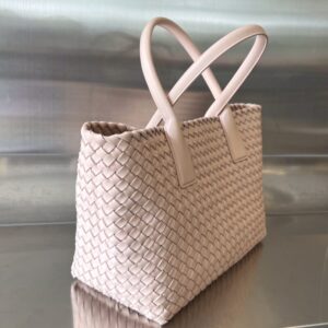 Replica Bottega Veneta Cabat Tote - high-quality designer bag clone