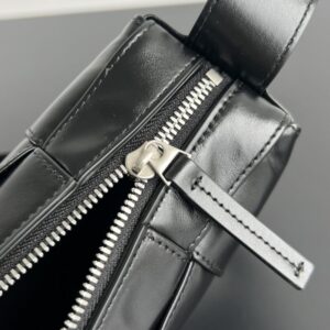 Replica Bottega Veneta Arco Camera Bag - premium-grade designer purse dupe