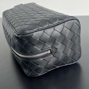 Replica Bottega Veneta Toiletry Bag - realistic designer-inspired fake bag