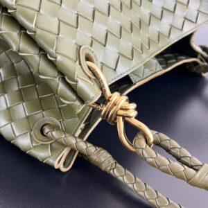 Replica Bottega Veneta Parachute Large - authentic-look luxury purse replica