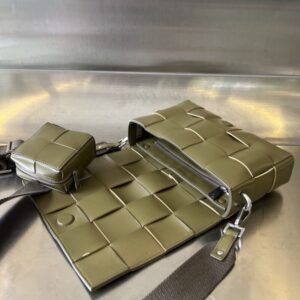 Replica Bottega Veneta Cassette With Versatile Strap - premium-grade designer purse dupe