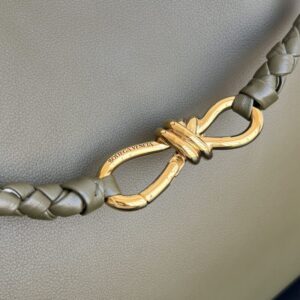 Replica Bottega Veneta Andiamo Full Leather - best-selling designer handbag dupe