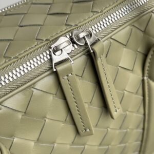 Replica Bottega Veneta Gateway Briefcase - near-authentic luxury replica handbag