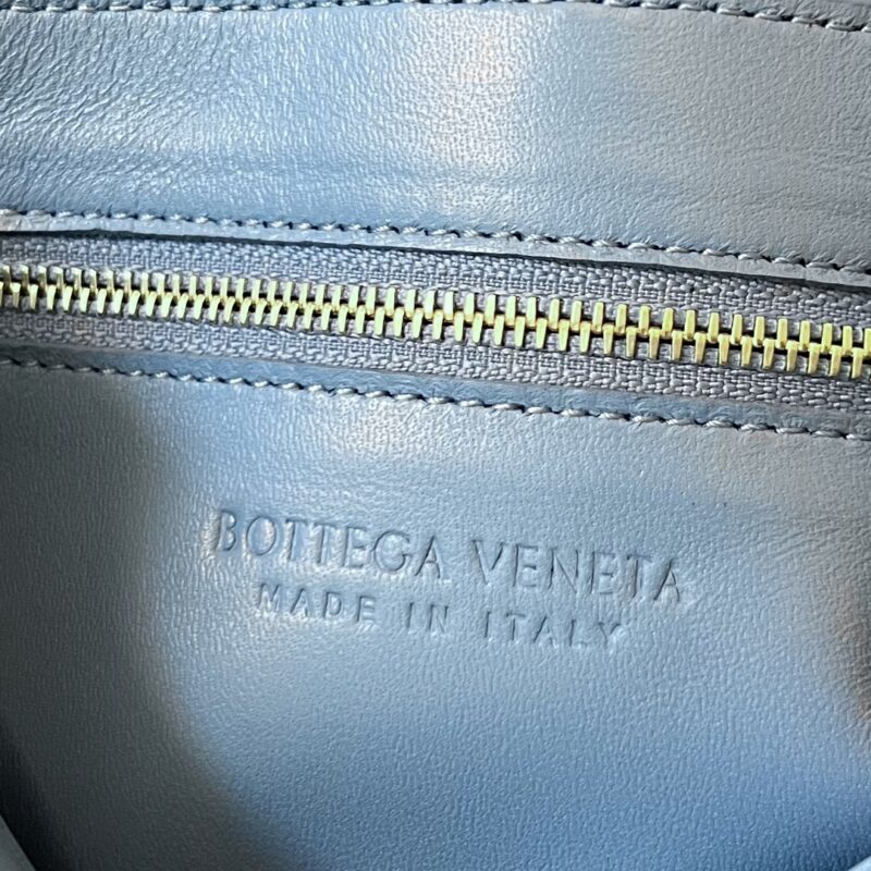 Replica Bottega Veneta Cassette Sky Blue - premium-grade designer purse dupe