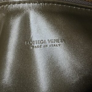Replica Bottega Veneta Wallace Lunch Bag - authentic-look luxury purse replica
