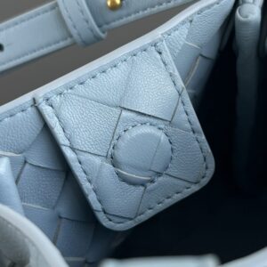 Replica Bottega Veneta Parachute Small - premium-grade designer purse dupe