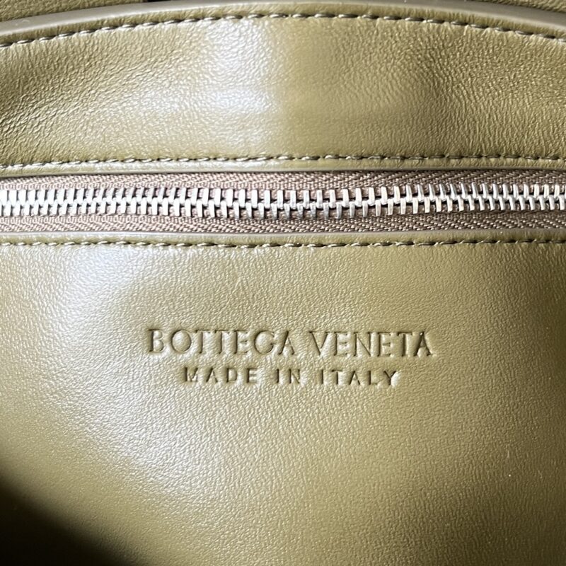 Replica Bottega Veneta Cassette With Versatile Strap - high-end fake designer purse