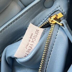 Replica Bottega Veneta Cassette Sky Blue - ultra-realistic fake designer tote