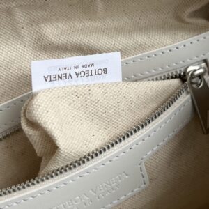 Replica Bottega Veneta Loop Camera Bag - high-quality designer bag clone