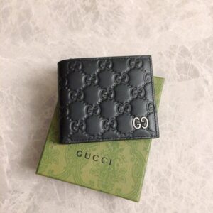 Replica Gucci Marmont GG Wallet Black - realistic designer-inspired fake bag