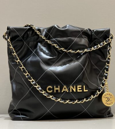 Replica CHANEL 22 Small Handbag Black - ultra-realistic fake designer tote