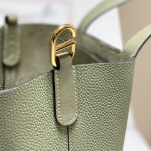 Replica Hermes The Loop Green - ultra-realistic fake designer tote