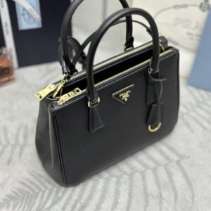 Replica Prada Galleria Black - top-tier luxury replica shoulder bag