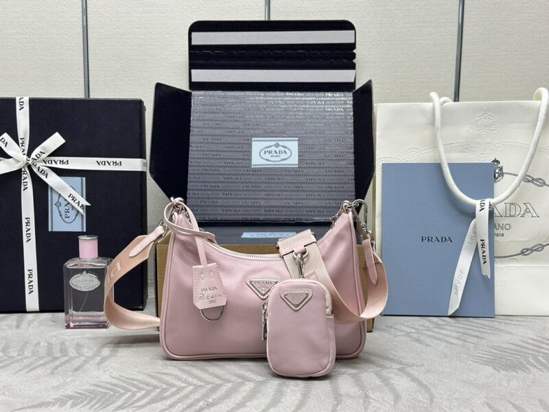 Replica Prada Re-Edition Nylon 2005 Pink - top-rated replica designer bag