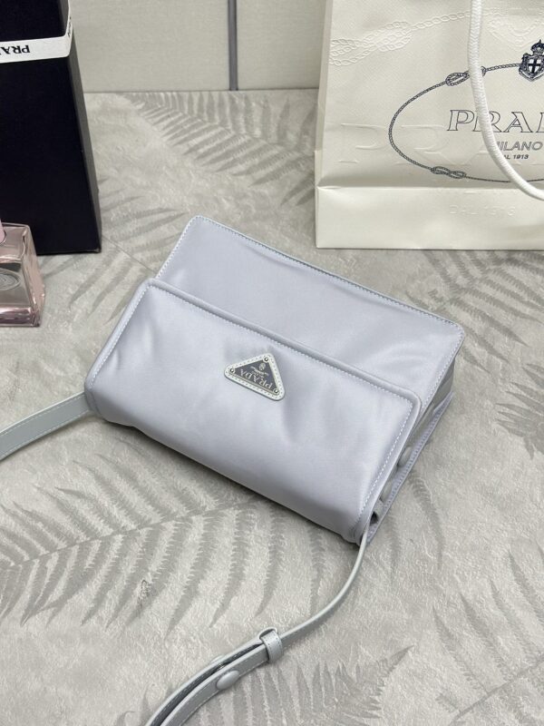 Replica Prada Re-Nylon Shoulder Bag Ice Grey - near-authentic luxury replica handbag