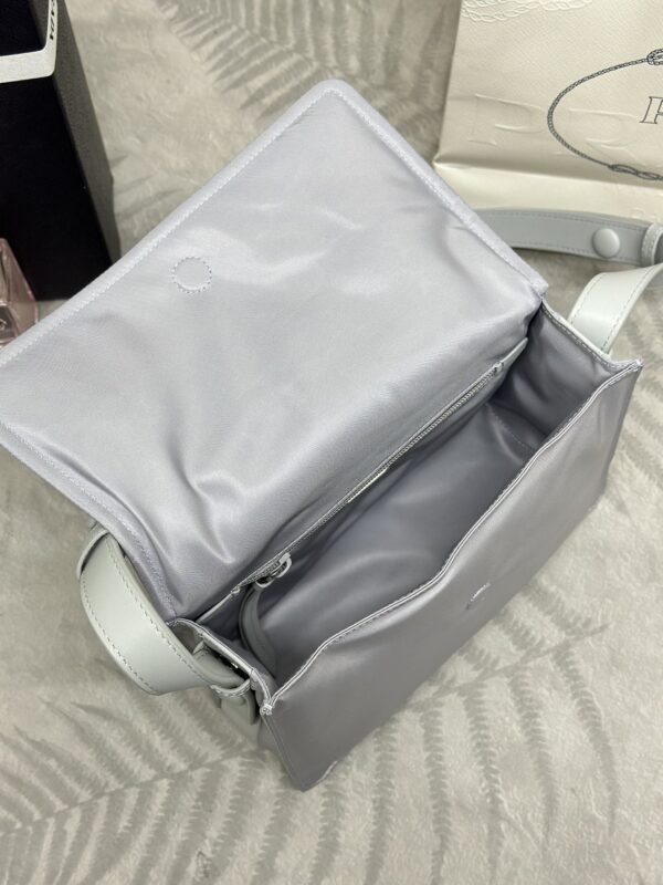Replica Prada Re-Nylon Shoulder Bag Ice Grey - elite superclone designer purse