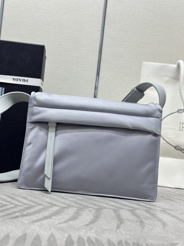 Replica Prada Re-Nylon Shoulder Bag Ice Grey - near-authentic luxury replica handbag