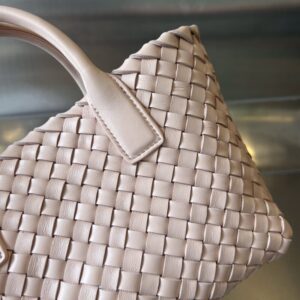 Replica Bottega Veneta Cabat Tote - high-quality designer bag clone