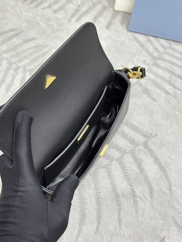 Replica Prada Mini Saffiano Black - authentic-look luxury purse replica