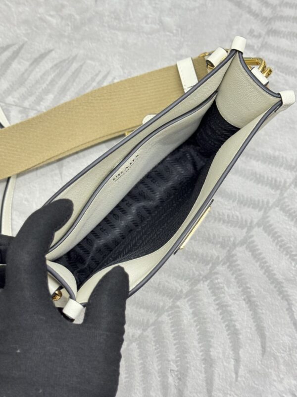 Replica Prada Saffiano Small Tote White - premium-grade designer purse dupe