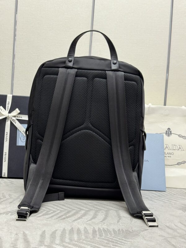 Replica Prada Clasic Backpack - premium 1:1 fake handbag model