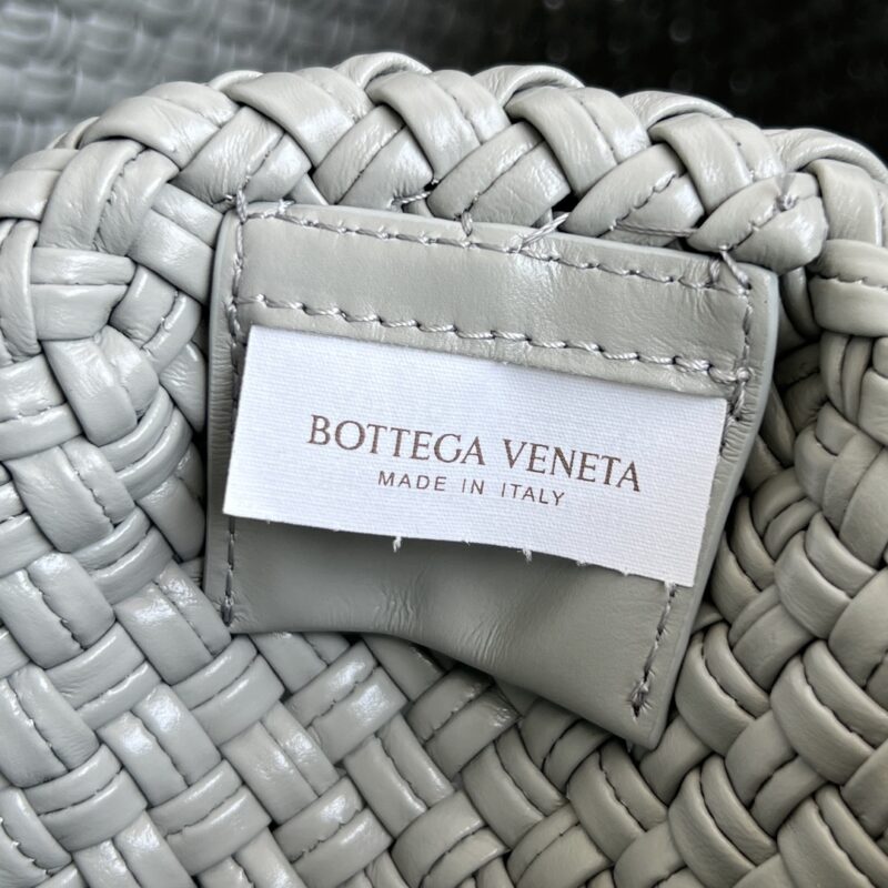 Replica Bottega Veneta Tosca Grey - realistic designer-inspired fake bag