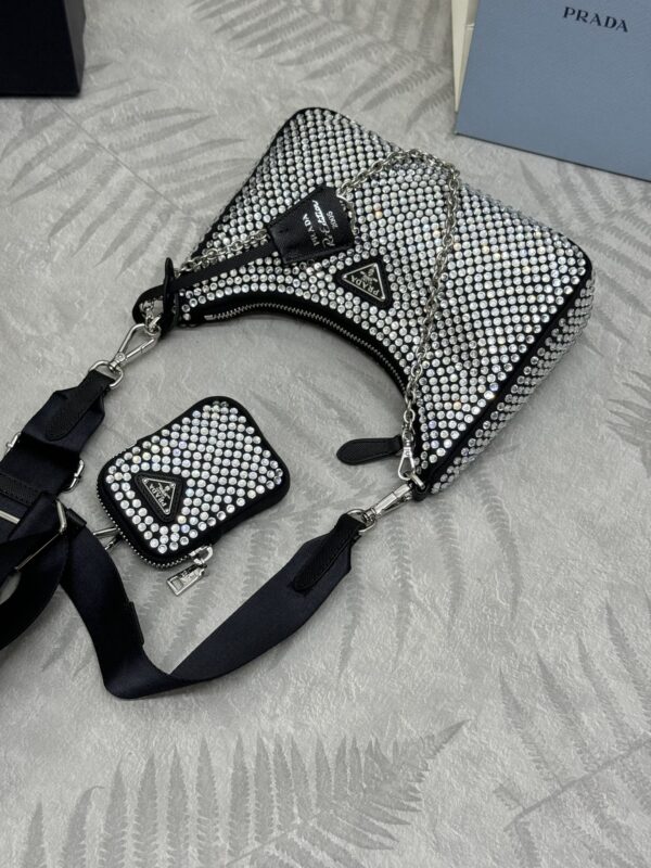 Replica Prada Re-Edition 2005 Diamond White - elite superclone designer purse