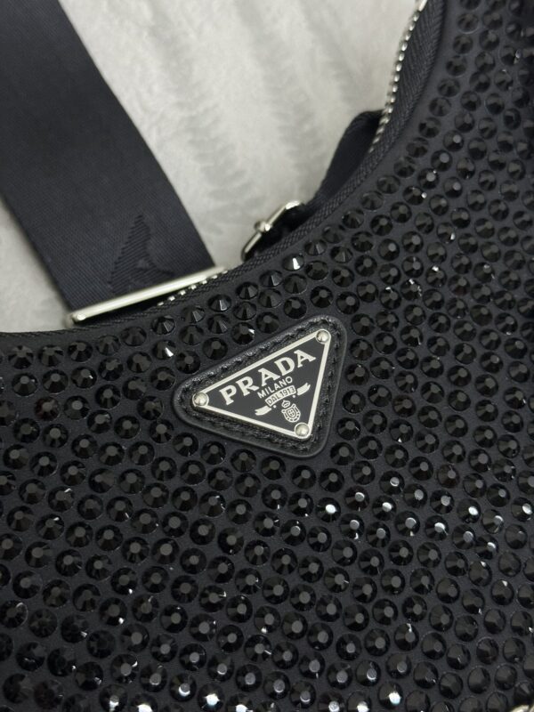 Replica Prada Re-Edition 2005 Diamond Black - high-end fake designer purse