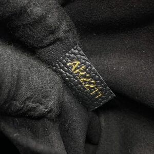 Replica LV OnTheGo East West Black - top-tier luxury replica shoulder bag