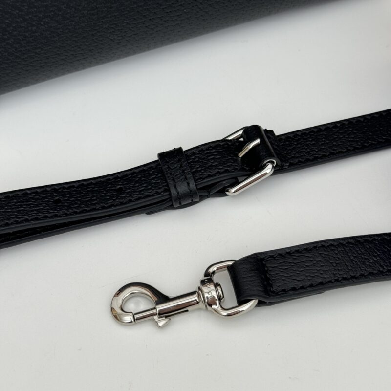 Replica Gucci Pouch Black - high-accuracy replica luxury purse