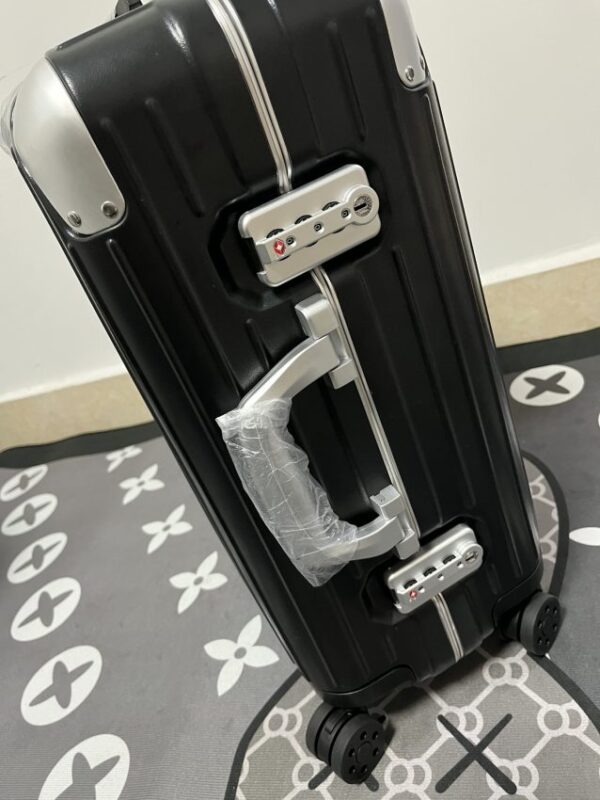 Replica Rimowa Hybrid Suitcase - premium 1:1 fake handbag model