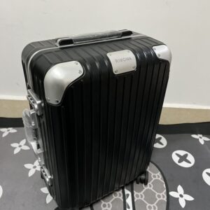 Replica Rimowa Hybrid Suitcase - near-authentic luxury replica handbag
