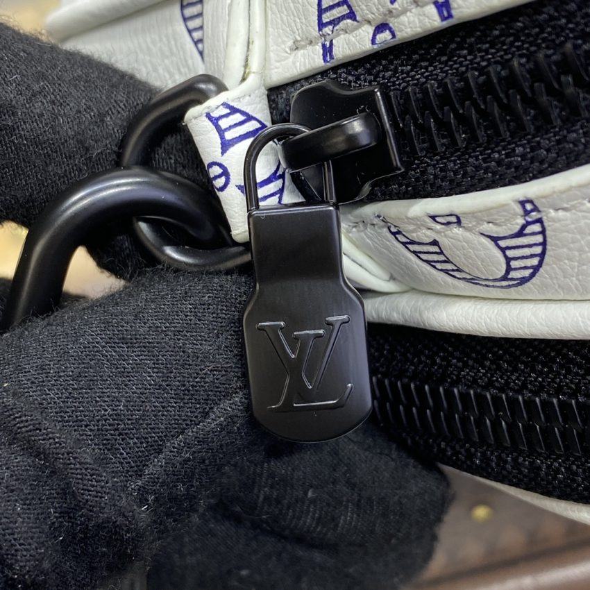 Replica Louis Vuitton Alpha Messenger White Canvas - high-end fake designer purse