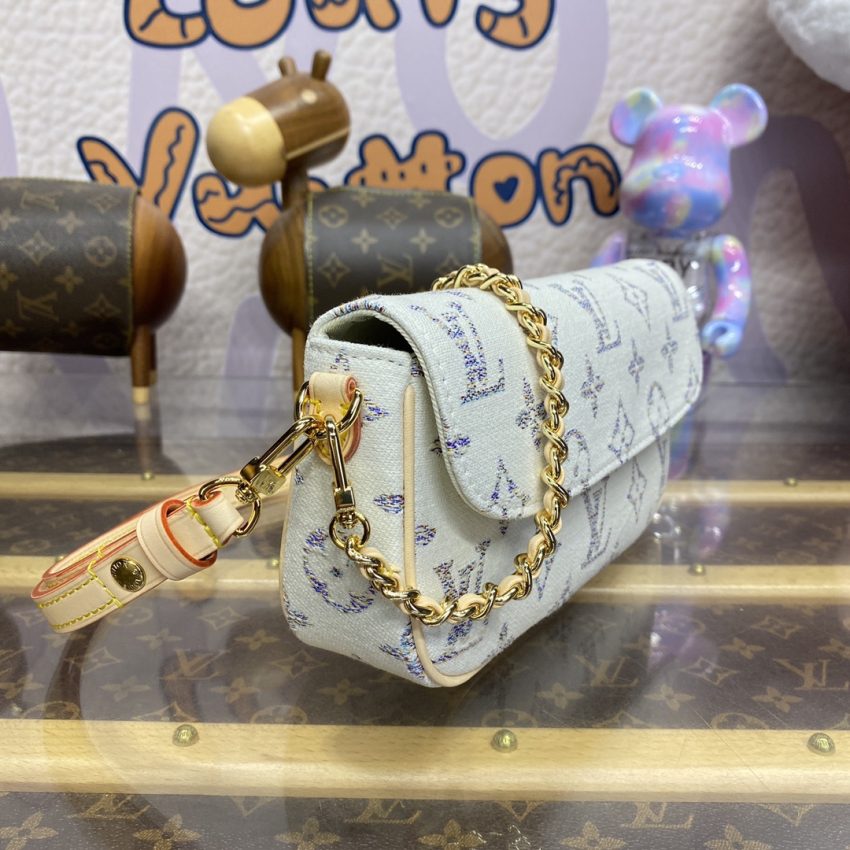 Replica Louis Vuitton Wallet on Chain Ivy White - top-tier luxury replica shoulder bag