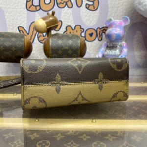 Replica LV OnTheGo BB Brown - high-end fake designer purse