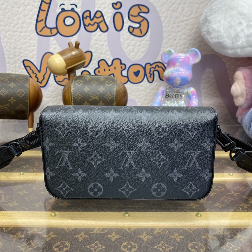 Replica Louis Vuitton Wearable Wallet Black - high-end fake designer purse