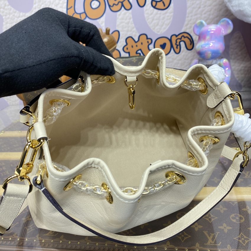 Replica Louis Vuitton LV Bundle White - high-quality designer bag clone