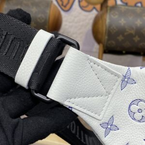 Replica Louis Vuitton Bumbag Rush White - ultra-realistic fake designer tote