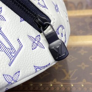 Replica Louis Vuitton Bumbag Rush White - ultra-realistic fake designer tote