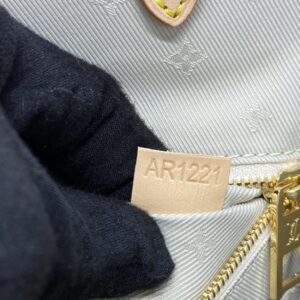 Replica LV OnTheGo White Denim - 1:1 designer replica handbag