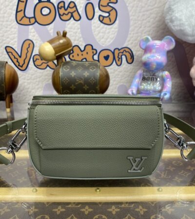Replica Louis Vuitton Pilot Wearable Wallet Green - 1:1 designer replica handbag