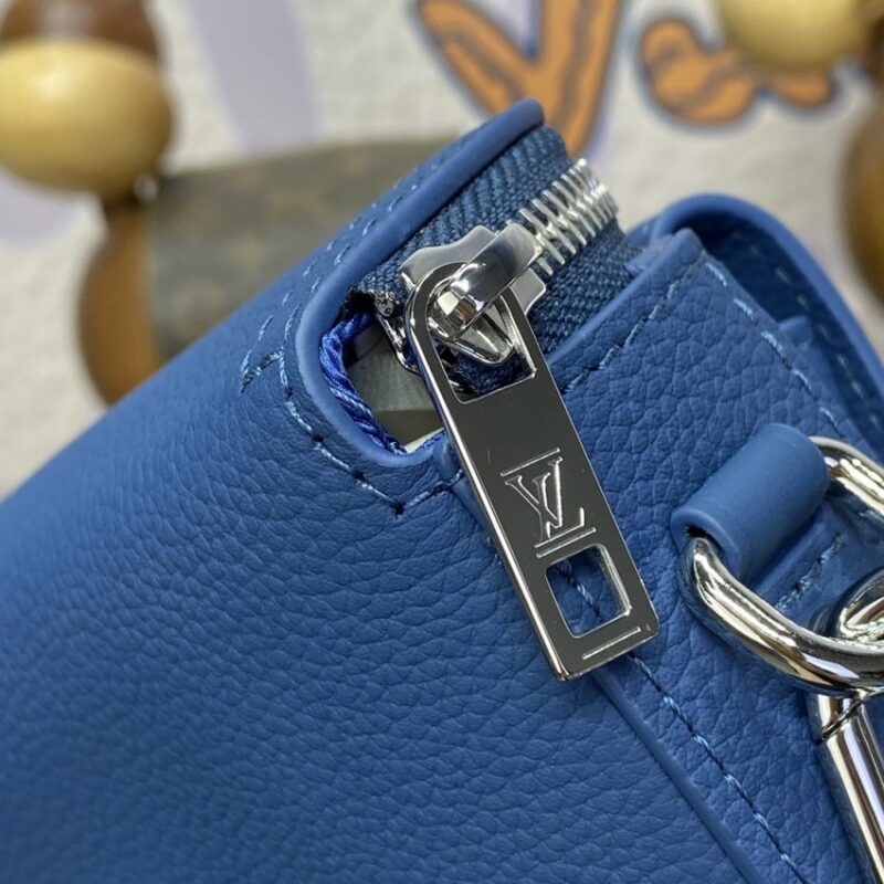 Replica Louis Vuitton Pilot Wearable Wallet Blue - top-tier luxury replica shoulder bag