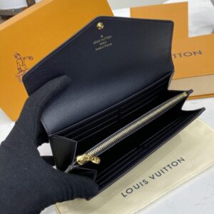 Replica Louis Vuitton Sarah Wallet Light Brown - authentic-look luxury purse replica