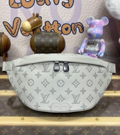 Replica Louis Vuitton Bumbag Discovery Grey - high-quality designer bag clone