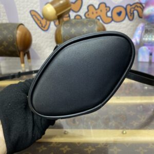 Replica Louis Vuitton Envelope Pouch Black - near-authentic luxury replica handbag