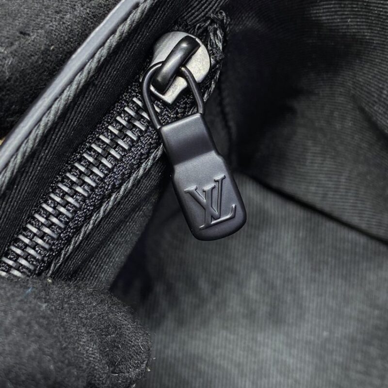 Replica Louis Vuitton Steamer Wearable Wallet Grey - best quality luxury bag dupe