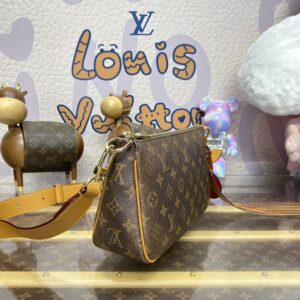 Replica Louis Vuitton Pochette Accessoires Bag - top-tier luxury replica shoulder bag