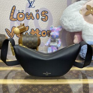 Replica Louis Vuitton Bumbag Low Key Black - realistic designer-inspired fake bag