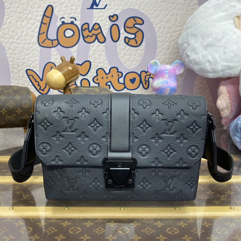 Replica Louis Vuitton S-Cape Messenger Full Black - elite superclone designer purse